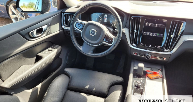 Volvo V60 Cross Country cena 179900 przebieg: 38000, rok produkcji 2021 z Szczekociny małe 497